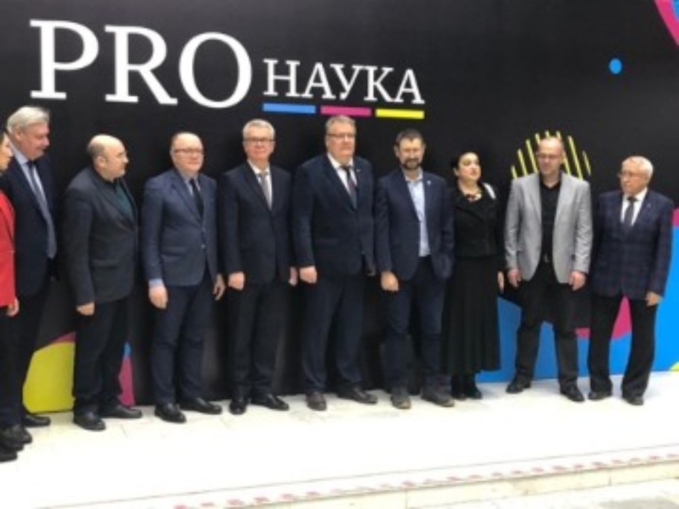 2 ������� � ��������� ����������� ������������ ������ 11 ����� ������-����������� ������� 'PRO����� � ���' ��� ��������� '������� ����'. � ���� ��� '���� � ������������' ��������� ����������. ��� ��������� � ���� ���� � ���������� �������� ������������� ������ � ������ ����� �.�.������������.