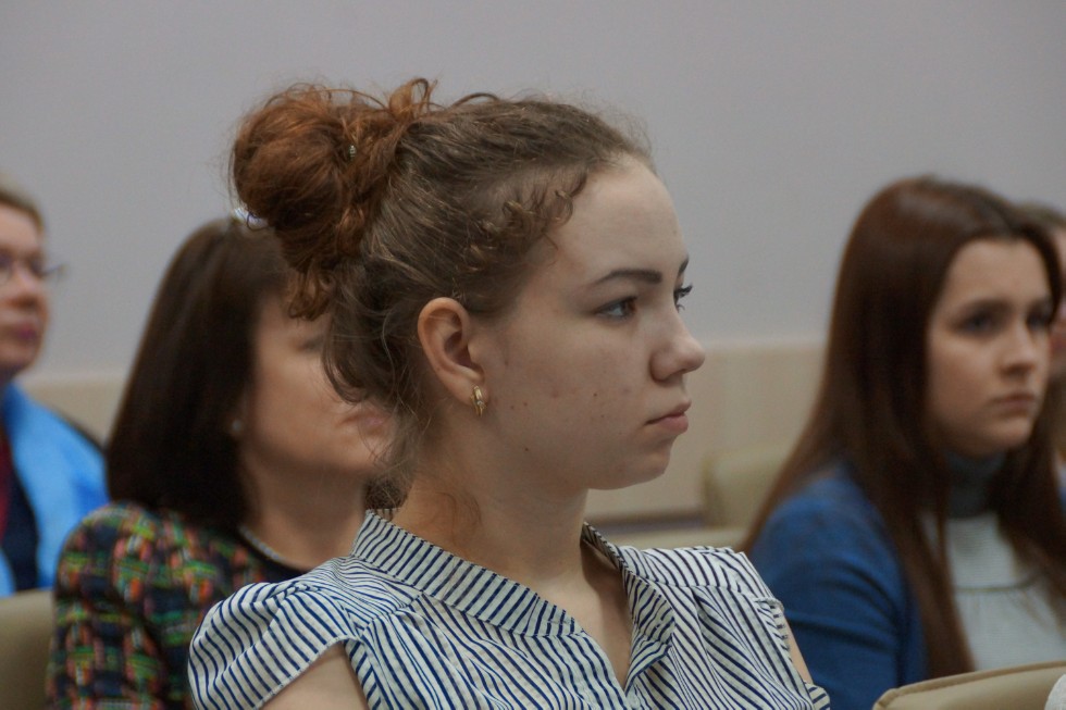 ������������� ������� ����������� '��������� � ������������ ����������� �����' (Reflections and Innovations in EFL: Teaching Methods and Assessments)