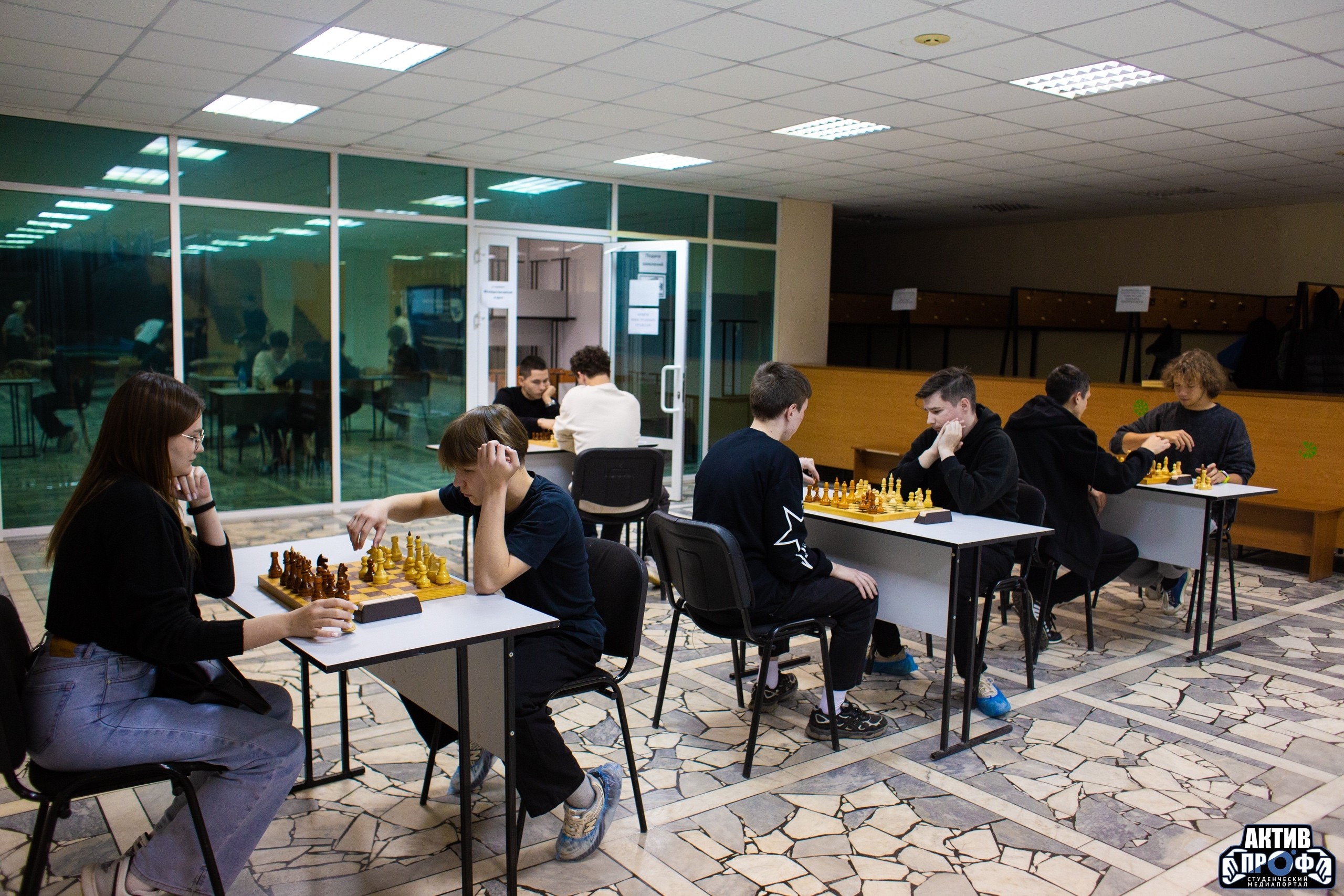 Спортивный средник Спортивный средник