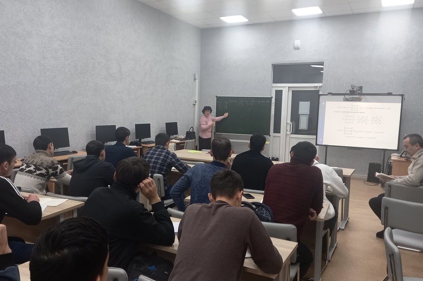 ����� ������ � ������� ������������: �������������� � ���������� ��������������� �������������