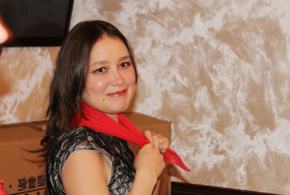 �������