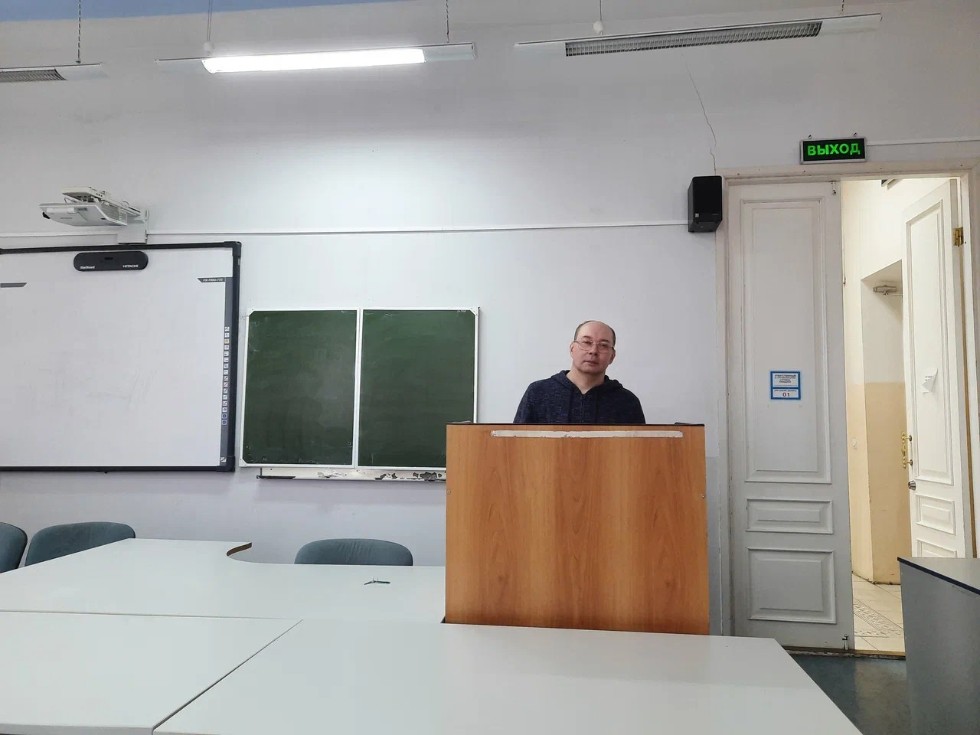 Заседание научного кружка студенческого научного общества кафедры Управления человеческими ресурсами Заседание научного кружка студенческого научного общества кафедры Управления человеческими ресурсами