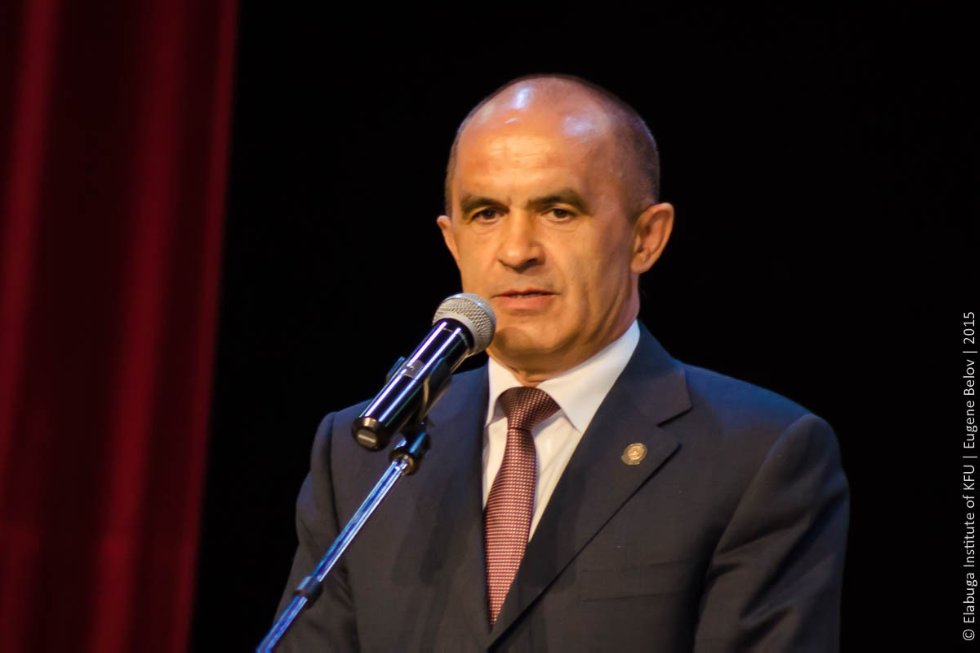 ������������� ��������� �������� �������� � �������