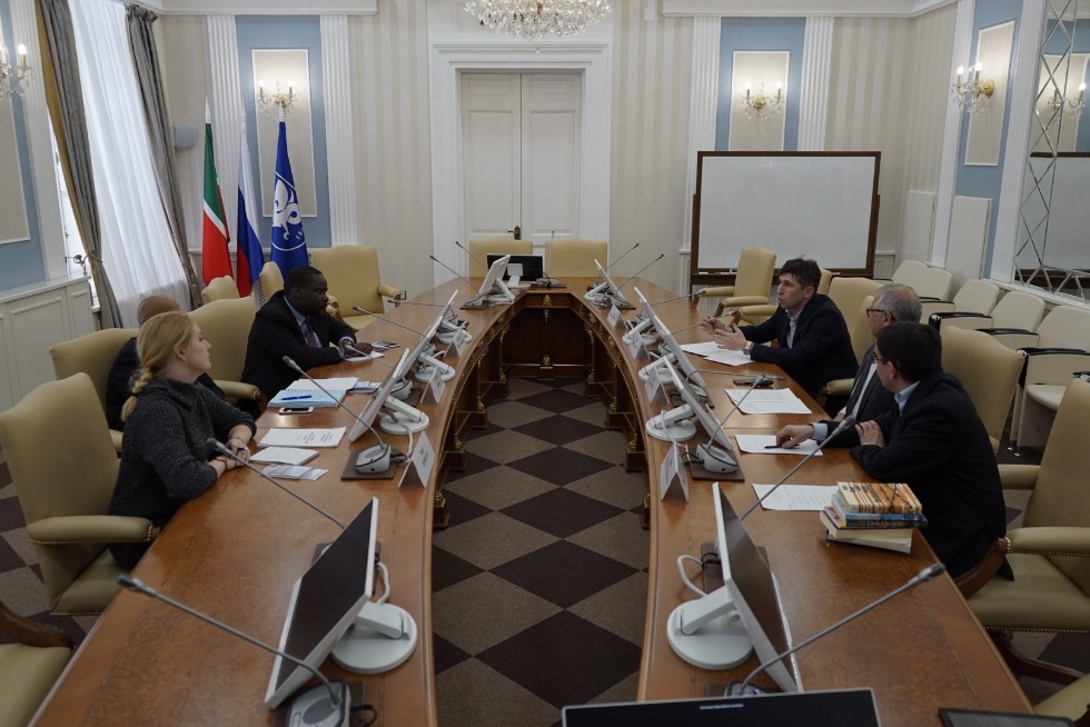 First Afrikaans-Russian Dictionary to be Compiled by KFU