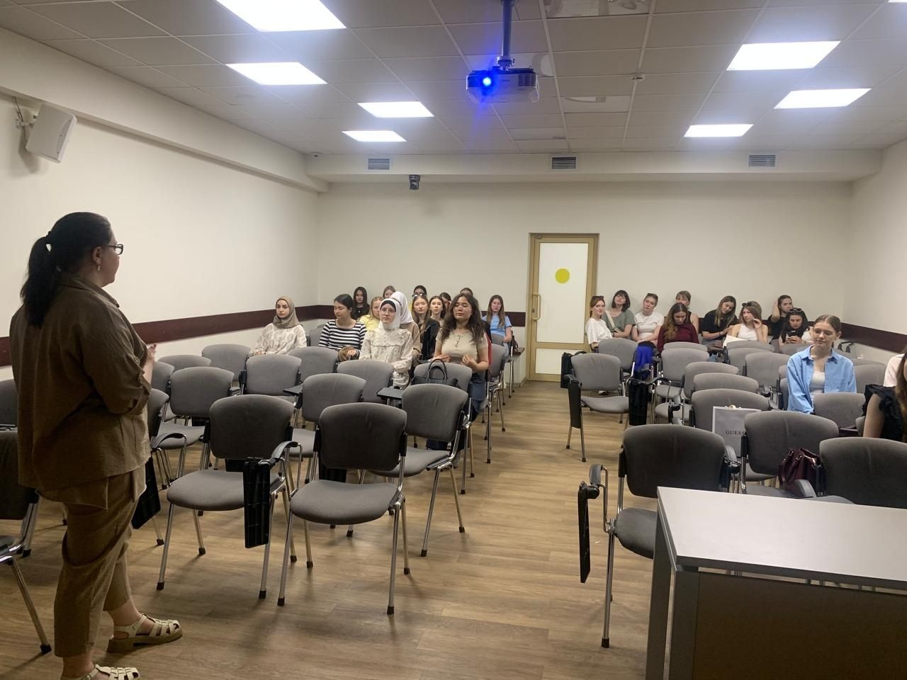 ��������-������������� ������� ������� � ��������� '��� � ���� � ������ � �����������?' ,����������� ���, ��������������� �����������