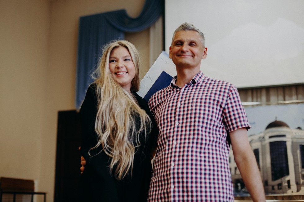 Состоялось торжественное вручение дипломов выпускникам бакалавриата по направлению Состоялось торжественное вручение дипломов выпускникам бакалавриата по направлению