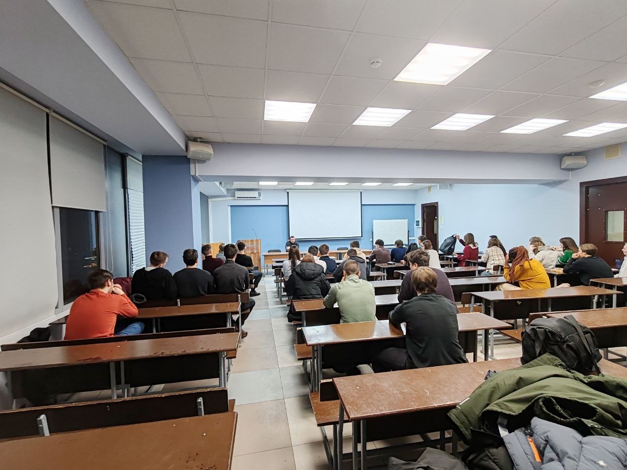 Дискуссионный студенческий научный кружок ИСФНиМК Дискуссионный студенческий научный кружок ИСФНиМК