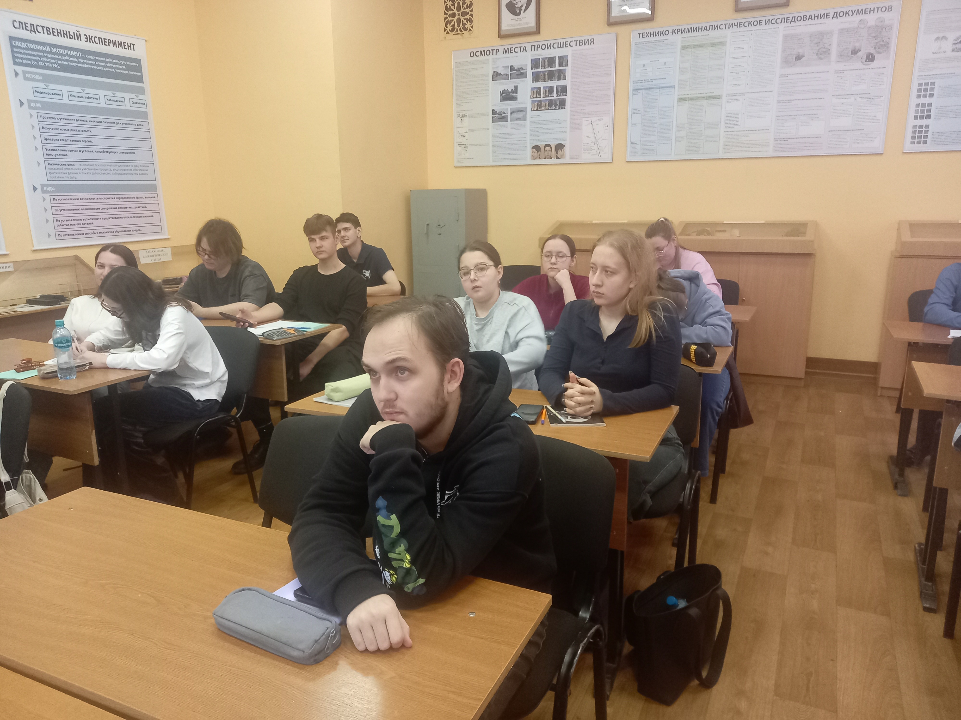 В Елабужском институте КФУ прошла лекция о женщинах-философах В Елабужском институте КФУ прошла лекция о женщинах-философах