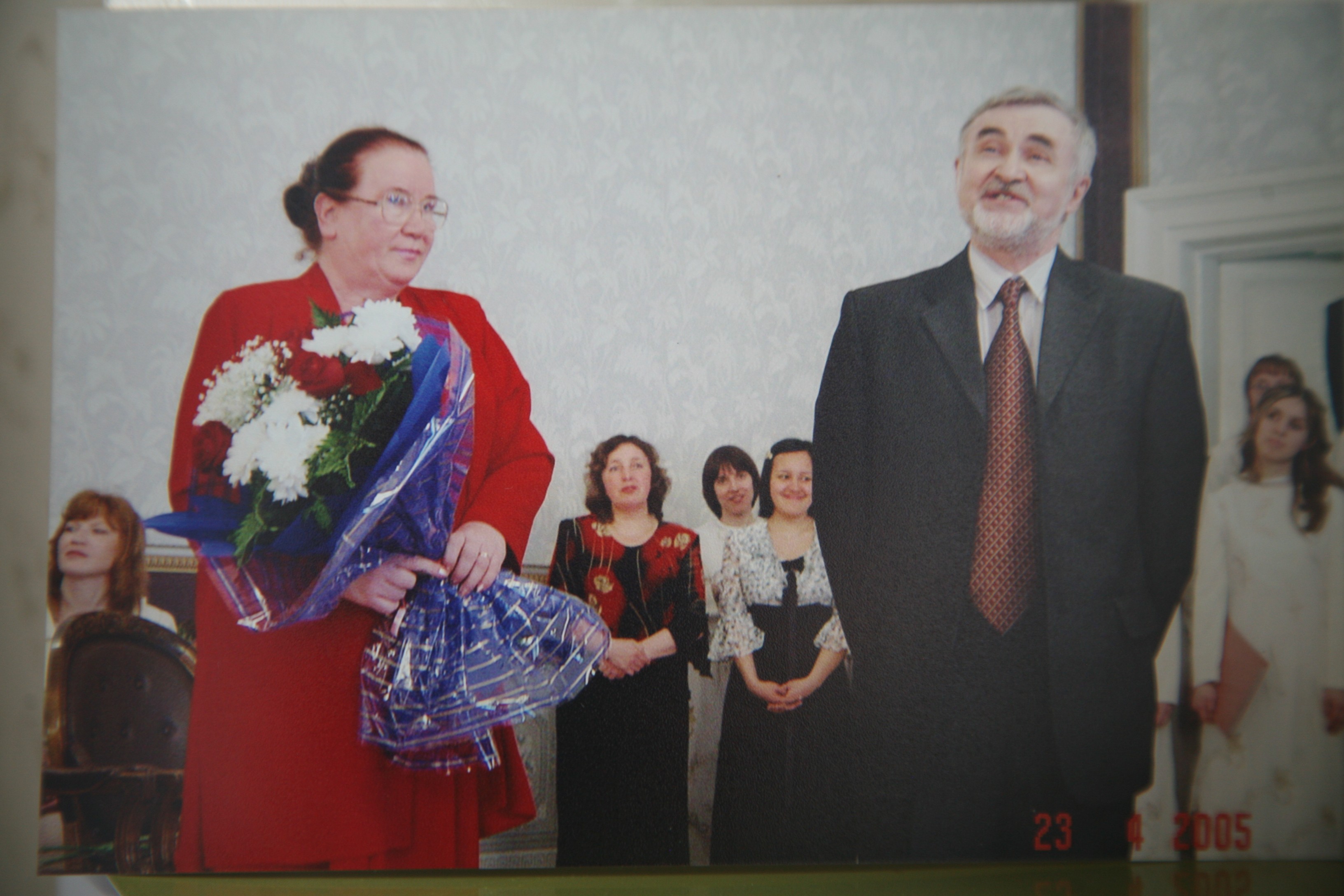 � �������