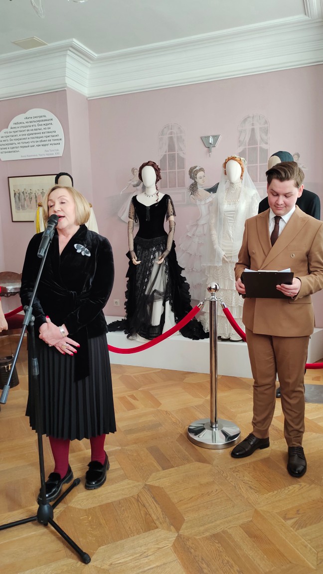 Вальс жизни в доме Левушки Толстого Вальс жизни в доме Левушки Толстого