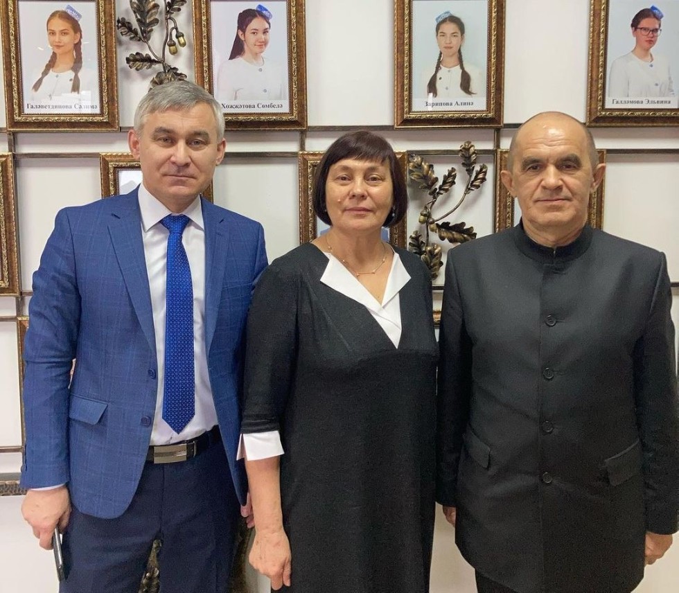 Гуманитар гимназиянең үсеш перспективалары Гуманитар гимназиянең үсеш перспективалары