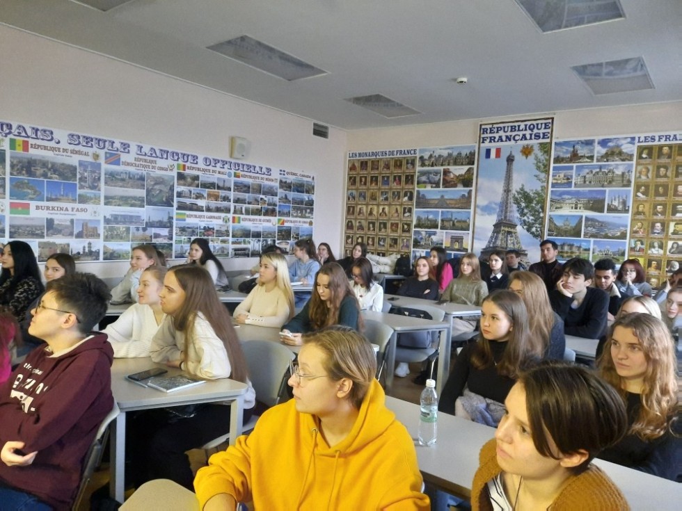 Знакомство с французской карикатурой Знакомство с французской карикатурой