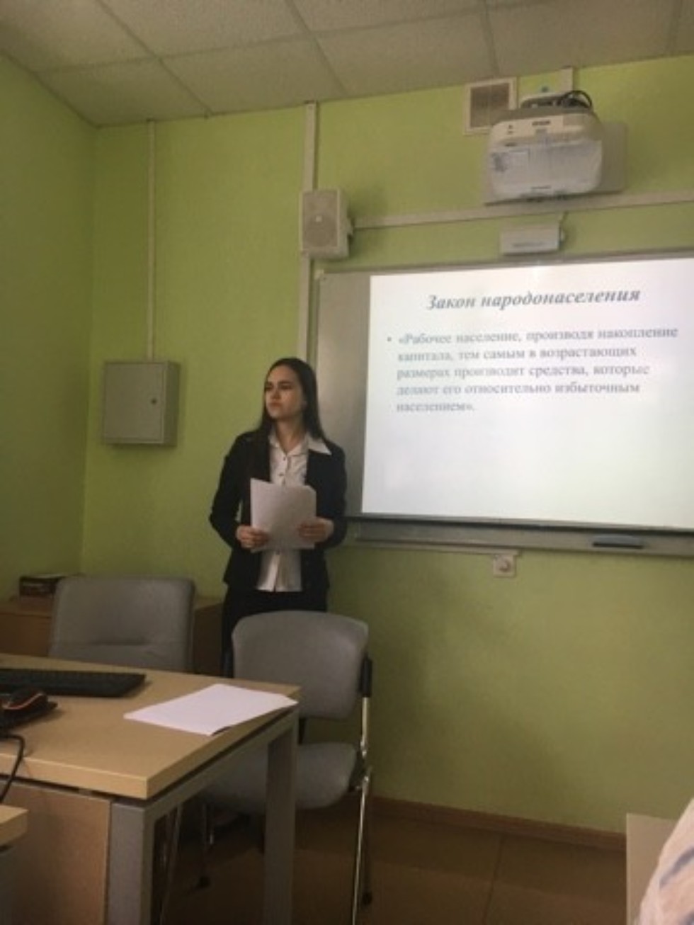 � ������ ������ ������������ �����, 13 ������ ������� ������������� ������ ������� ��� ����������� ����������� 200-����� �� ��� �������� ����� ������.