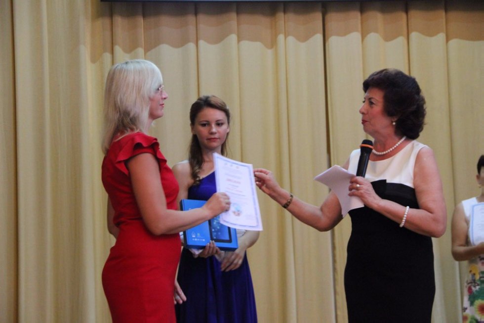 Сегодня, 10 августа состоялась торжественная церемония закрытия VII Международного фестиваля школьных учителей Сегодня, 10 августа состоялась торжественная церемония закрытия VII Международного фестиваля школьных учителей