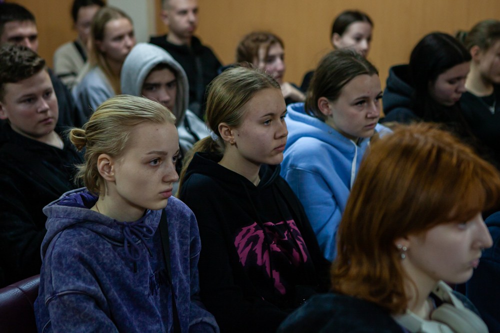 50 одиннадцатиклассников из городов Лисичанск и Рубежное прибыли в Елабугу 50 одиннадцатиклассников из городов Лисичанск и Рубежное прибыли в Елабугу