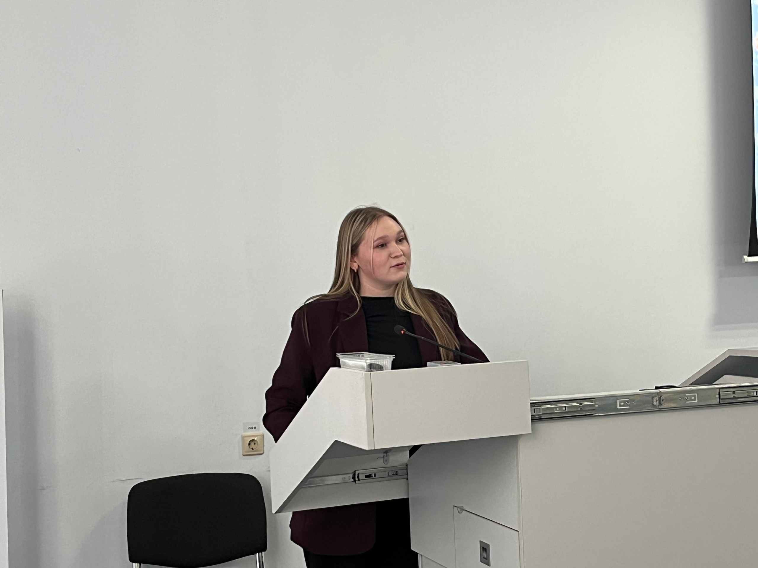 10 дорог. Одна твоя. 10 дорог. Одна твоя.