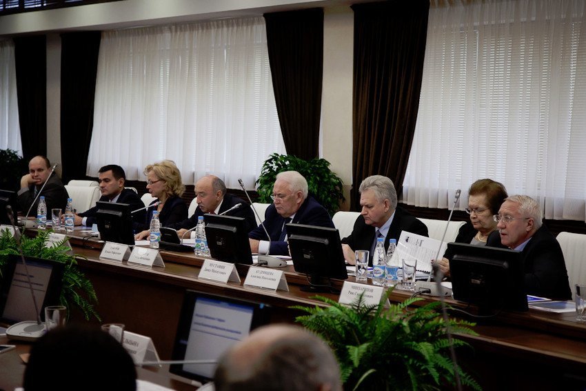 В КФУ обсудили вопросы развития инженерного и педагогического образования В КФУ обсудили вопросы развития инженерного и педагогического образования