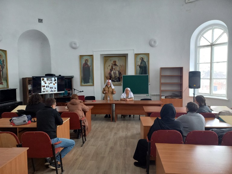 Студенты-теологи поделились своими впечатлениями по практике Студенты-теологи поделились своими впечатлениями по практике