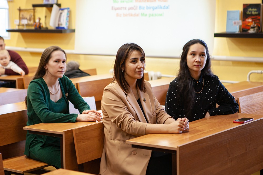 Дипломы получили выпускники магистратуры Елабужского института КФУ Дипломы получили выпускники магистратуры Елабужского института КФУ