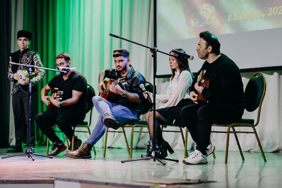 � ������ ���������� ������������� �����������, ����������� 30-����� ������������ ��������������� ��������� ����� �������������� � ���������� ����������