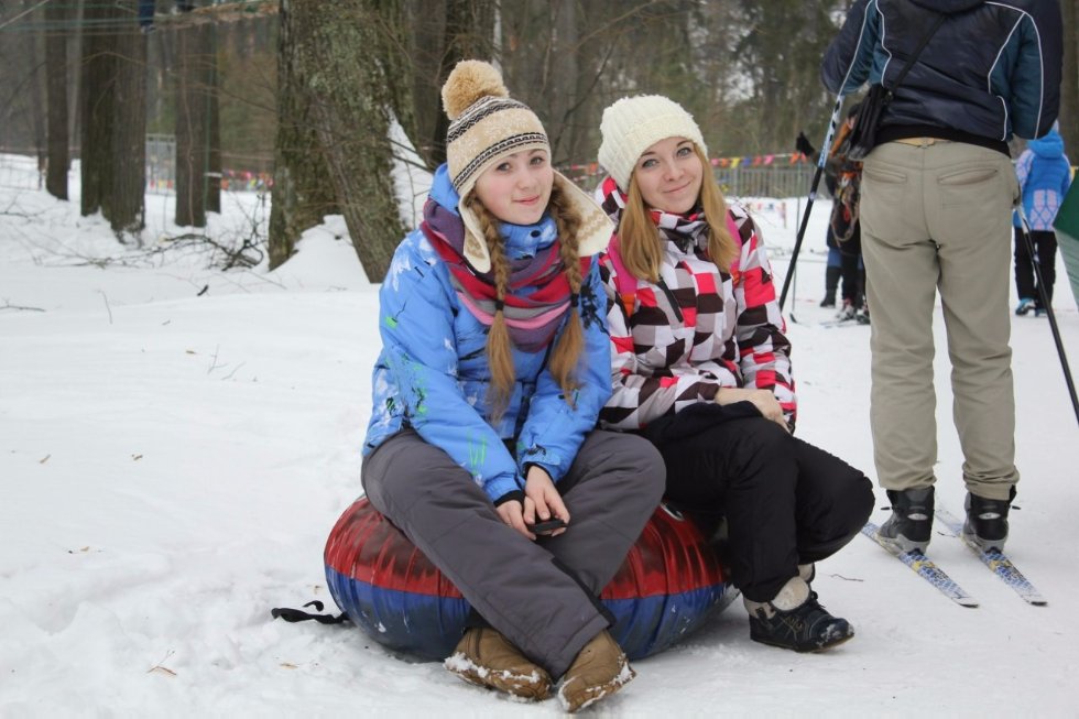 Студенты повеселились на свежем воздухе! Студенты повеселились на свежем воздухе!