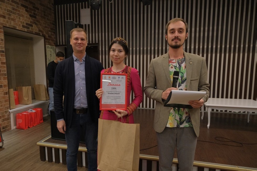 Студенты Елабужского института стали призерами Олимпиады по русскому языку для иностранных студентов Студенты Елабужского института стали призерами Олимпиады по русскому языку для иностранных студентов