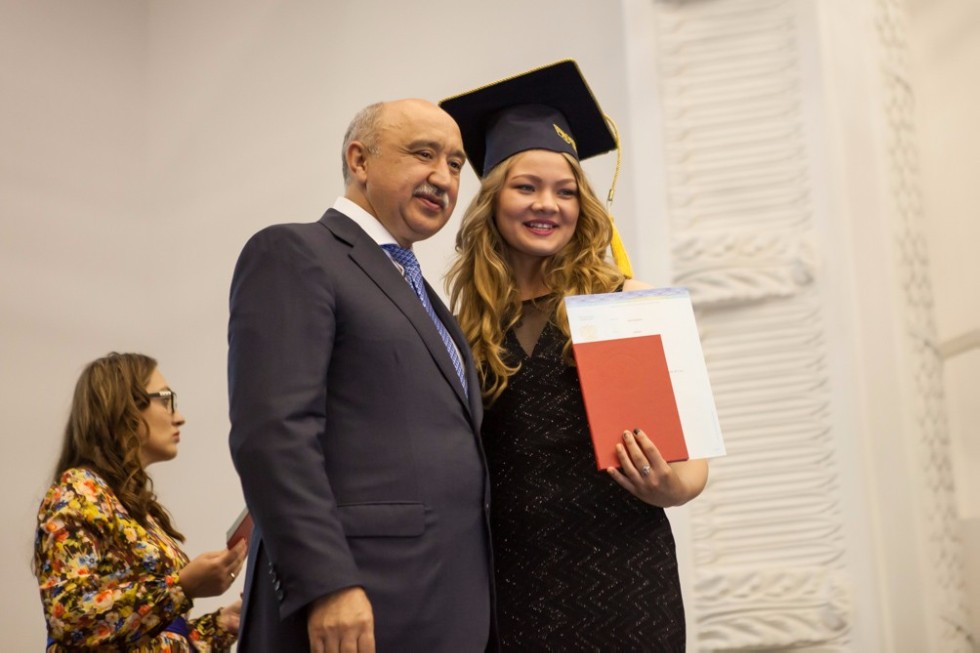 Graduates of  Elabuga Institute of KFU: 