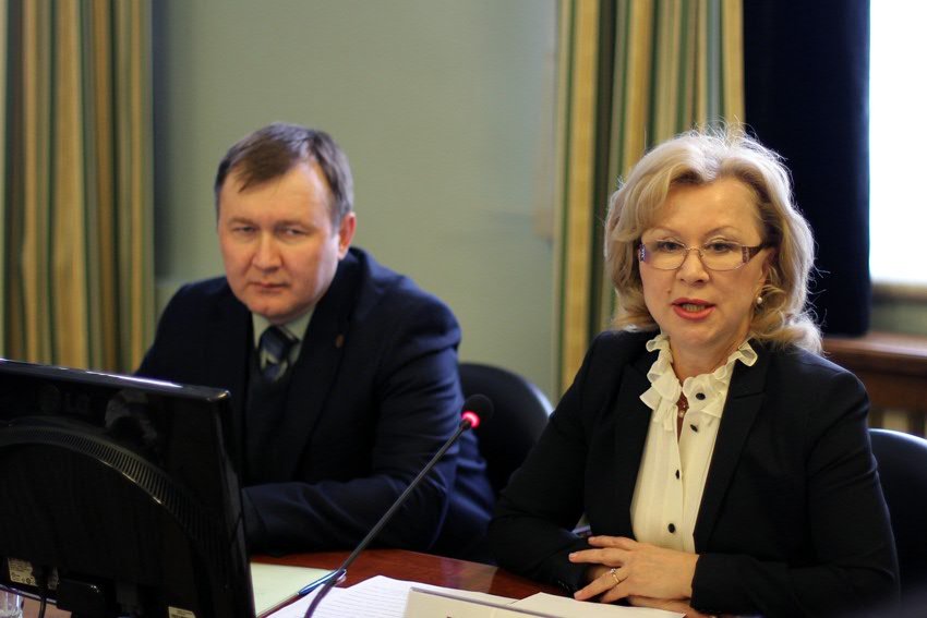 с Нугмановой и Ионенко (Наташа) с Нугмановой и Ионенко (Наташа)