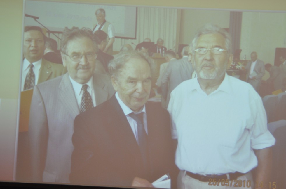 � ������������ ����� �� � ������ ����� '�����������' ���������� �������, ����������� ������� ������������ ����