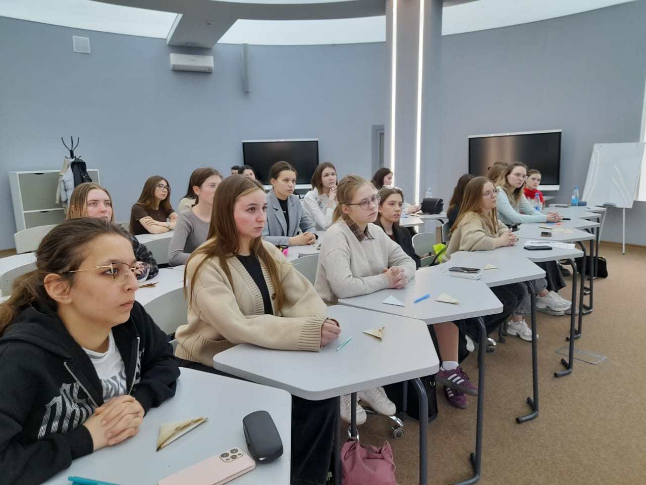 �������� ����������� ��� � ��������� ���������� � ����������� � 80-����� ������� ������ �������� � ��������� ���������� � ����������� ,������� ������������� �����, ����������� ���, ��������������, �������, ������, ������, ��������, ������� ���������� �����������, �������������, ����������, �������, ����� �����