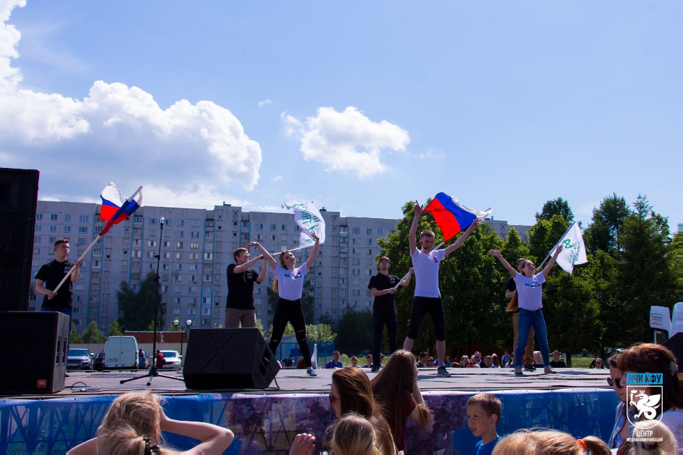 Студенчество Набережных Челнов активно принимало участие в праздновании Дня России Студенчество Набережных Челнов активно принимало участие в праздновании Дня России