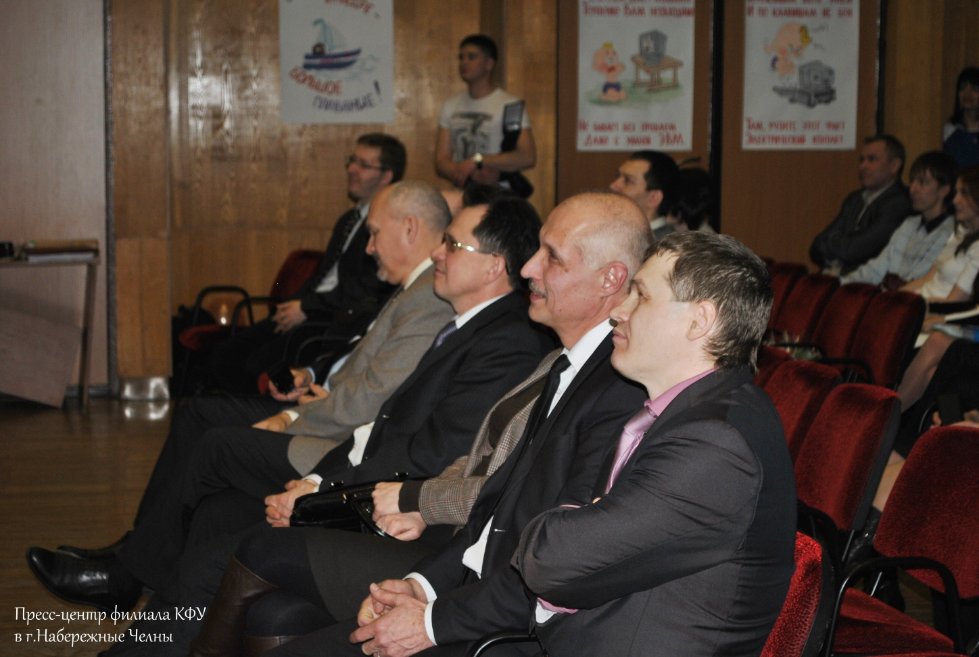 ������� ����� ������� ��� � �. ���������� ����� �������� ���� 15-������ ������