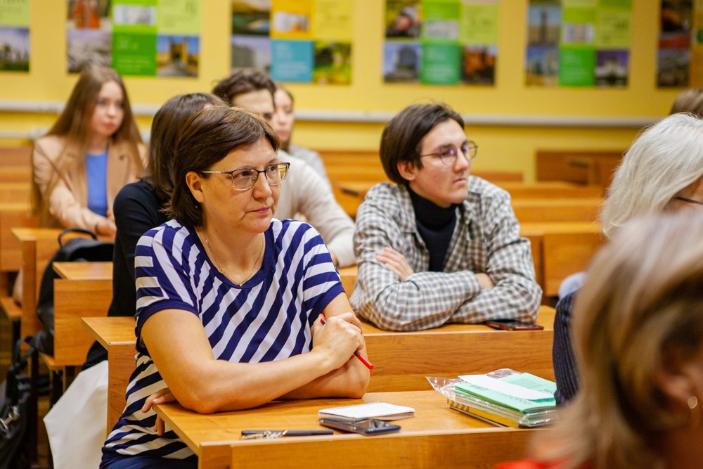 'Кто читает книги, тот думает': прошла публичная лекция к 125-летию Елабужского институт КФУ 'Кто читает книги, тот думает': прошла публичная лекция к 125-летию Елабужского институт КФУ