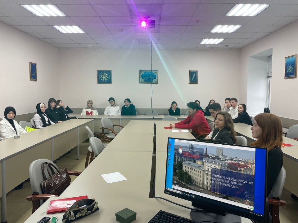 ИМОИиВ провел лингвострановедческий интегрированный урок с будущими абитуриентами ИМОИиВ провел лингвострановедческий интегрированный урок с будущими абитуриентами