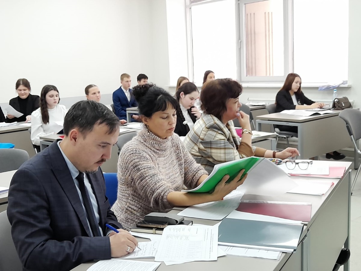 Преподаватели кафедры русского языка и методики его преподавания приняли участие в работе секции 'Актуальные вопросы русского языка' Преподаватели кафедры русского языка и методики его преподавания приняли участие в работе секции 'Актуальные вопросы русского языка'