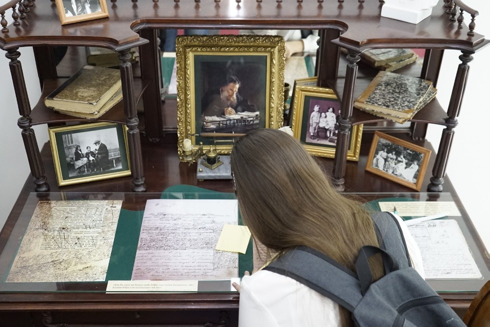 PRO Science Night: historical dance, lectures and live paintings