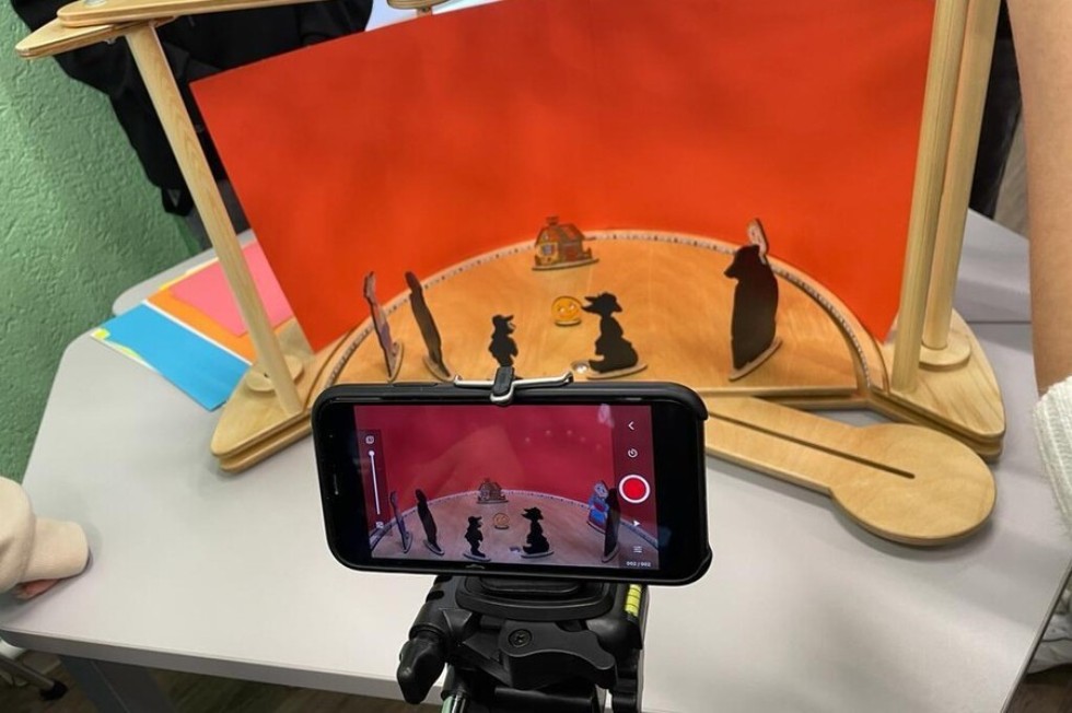 Преподаватели Елабужского института организовали квест для выпускников средних общеобразовательных школ и СПО на базе ДНК им. К.А. Валиева Преподаватели Елабужского института организовали квест для выпускников средних общеобразовательных школ и СПО на базе ДНК им. К.А. Валиева