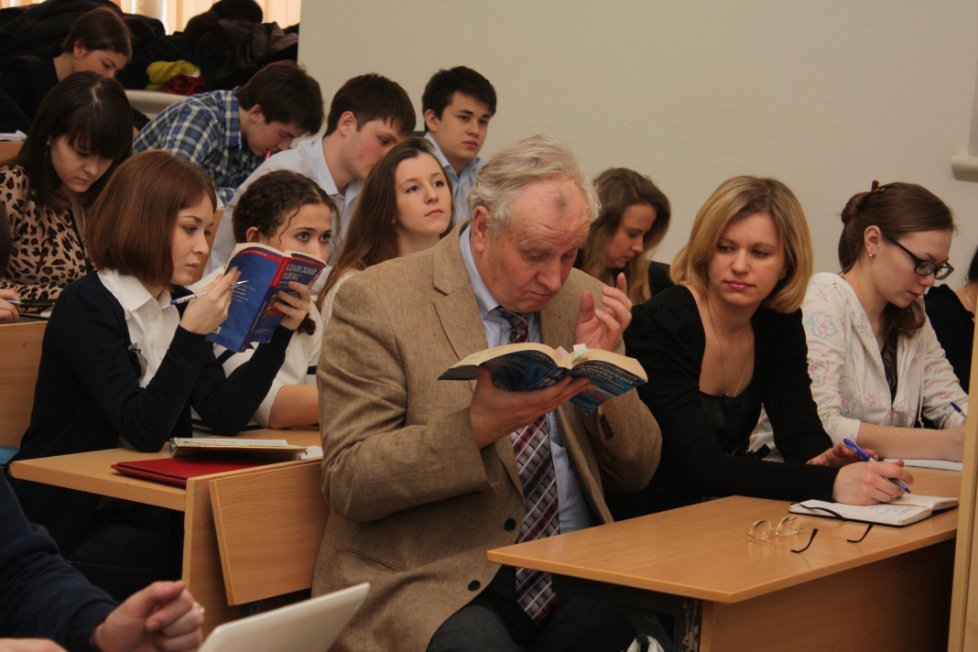 Public lecture delivered by Professor Menno Aden (Essen, Germany)