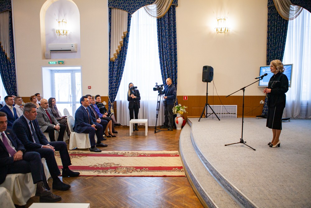 ���������� �������� ������� 125-����� ������������� �����