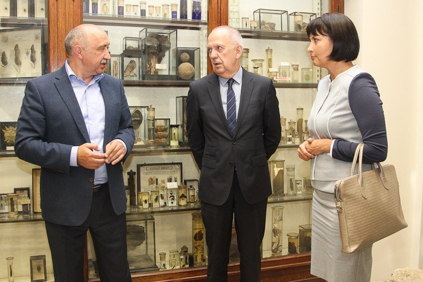 Ilshat Gafurov meeting the Rector of International Management Institute of Saint Petersburg