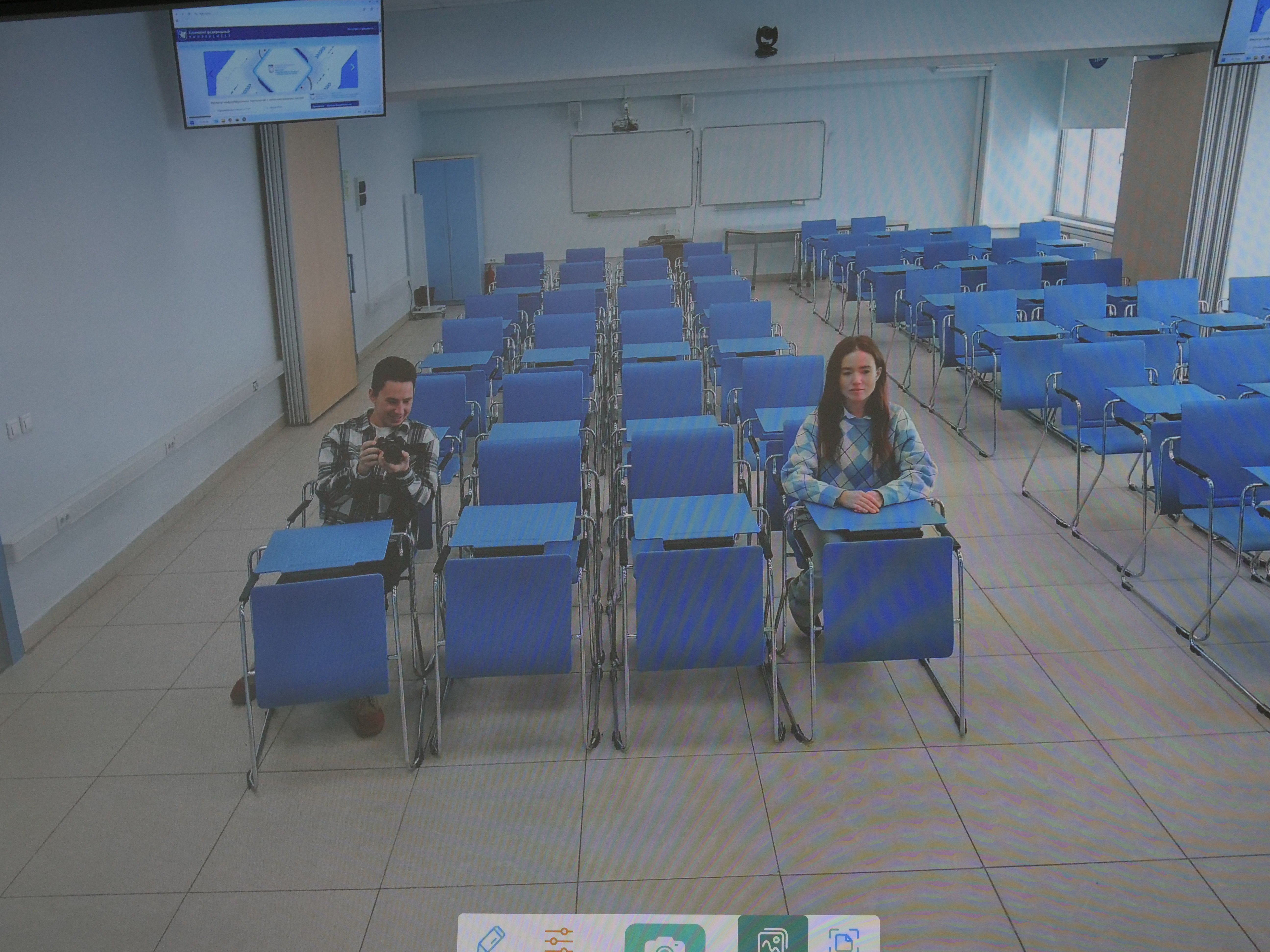 В ИТИС при поддержке ректора КФУ начала работу обновленная гибридная аудитория В ИТИС при поддержке ректора КФУ начала работу обновленная гибридная аудитория