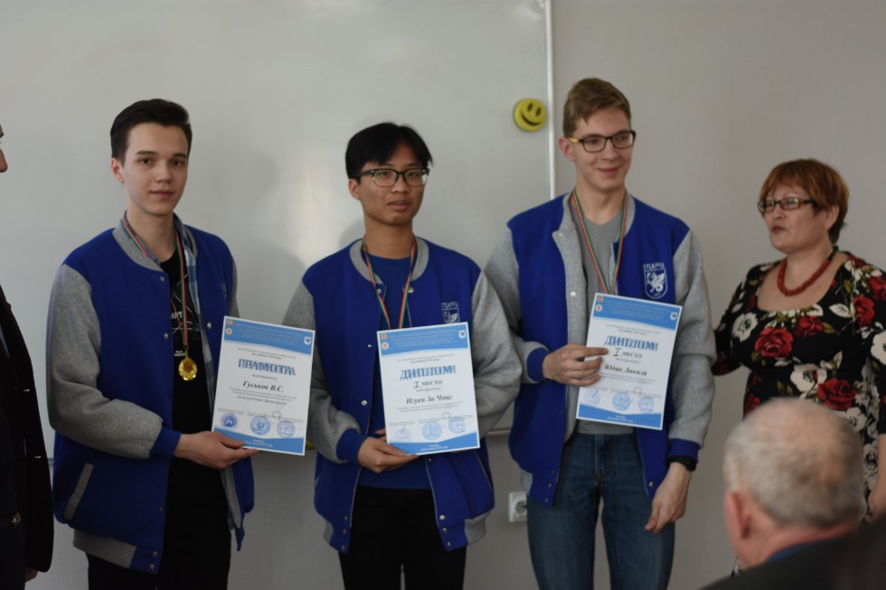 ����� ��������� ���� ������������� 