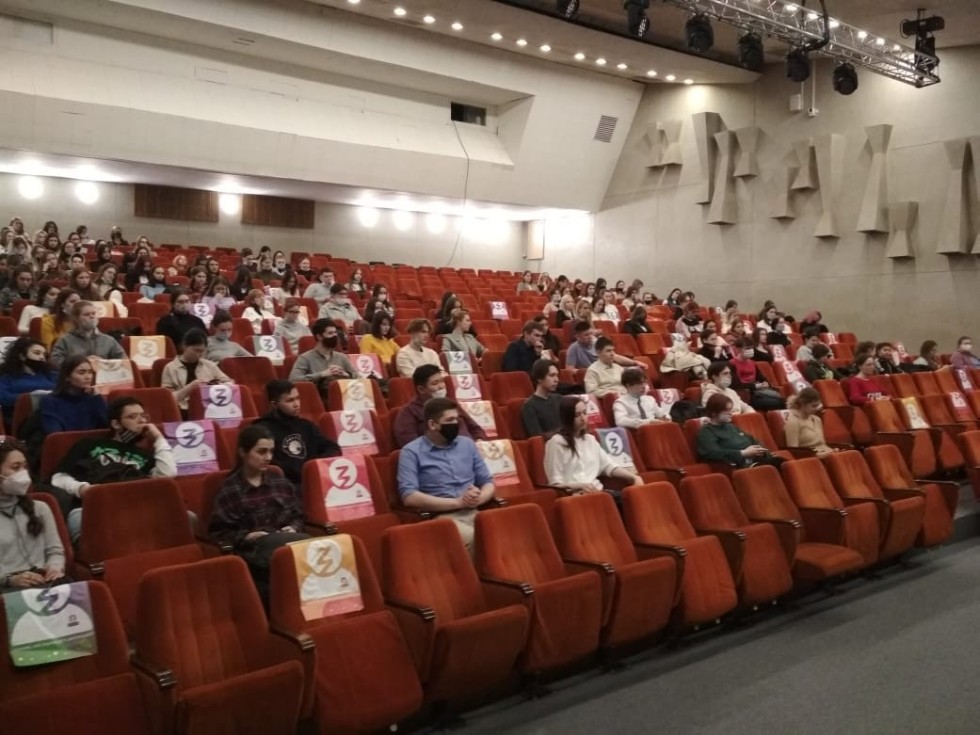 Виктор Туманин: 'Сегодня развитие патриотического воспитания и формирование гражданской позиции наших студентов как никогда имеет большое значение' Виктор Туманин: 'Сегодня развитие патриотического воспитания и формирование гражданской позиции наших студентов как никогда имеет большое значение'