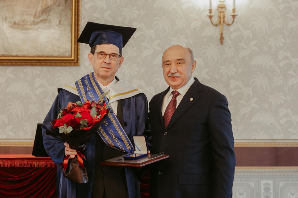 Christoph Schick receives honorary doctorate from Kazan Federal University