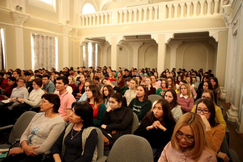 Специалист Елабужской ЦРБ провел ряд лекций для студентов Специалист Елабужской ЦРБ провел ряд лекций для студентов