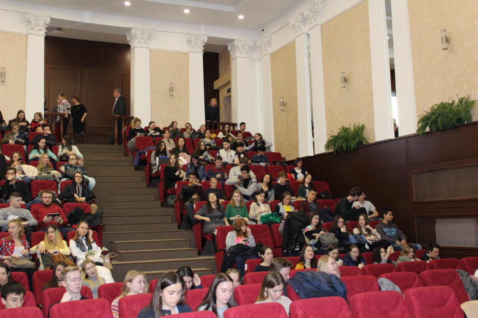 ������ ������������ ���������� '���� ���������' �������� �.�.