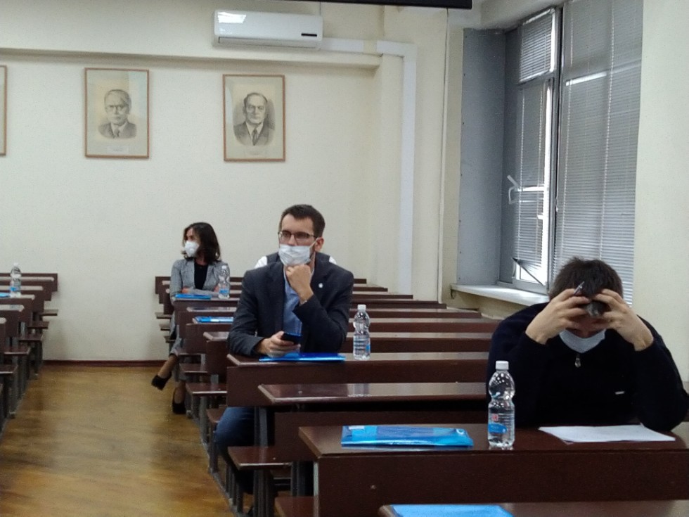 Семинар по программе магистратуры 'Геометрия и ее приложения' Семинар по программе магистратуры 'Геометрия и ее приложения'