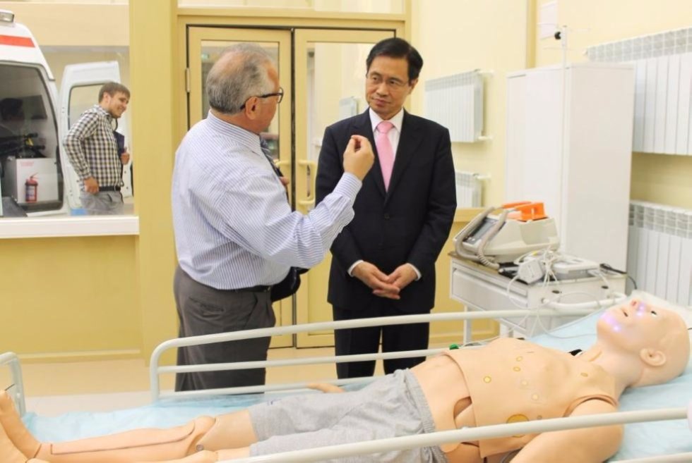 Ambassador Park Ro-byug of South Korea Ready to Work on Further Expansion of Cooperation