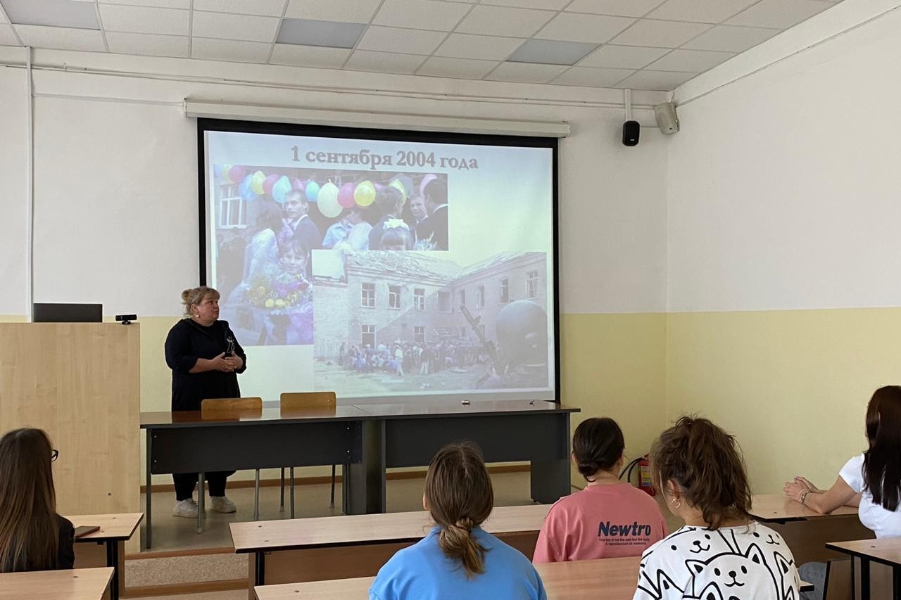 Кураторский час Кураторский час