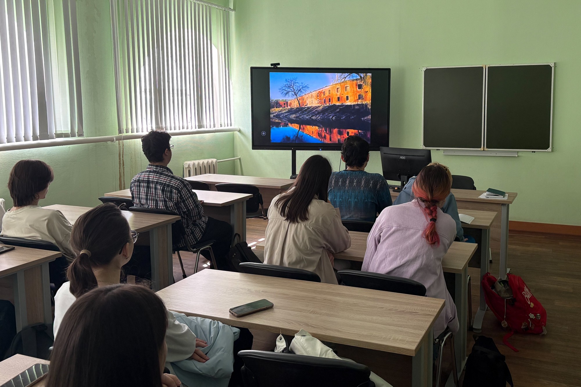 Студенты совершили виртуальную экскурсию по местам боевой славы Студенты совершили виртуальную экскурсию по местам боевой славы